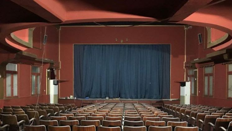 Συλλογή υπογραφών κατοίκων της Ε&#039; Δημοτικής Κοινότητας για τη διάσωση του Σινέ «Καλιφόρνια»