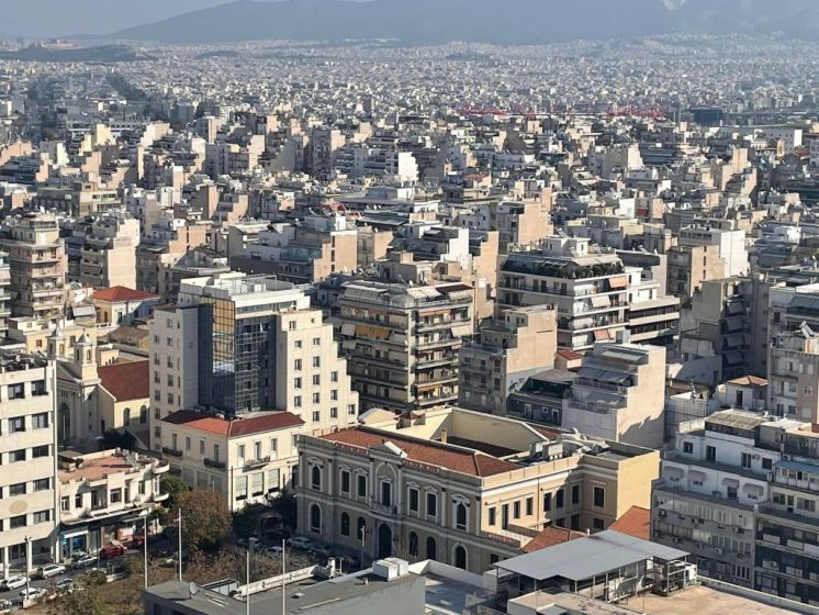 Ομόφωνη αντίδραση του Δημοτικού Συμβουλίου Πειραιά στις κοινωνικά άδικες αυξήσεις αντικειμενικών αξιών της κυβέρνησης│Δελτίο Τύπου