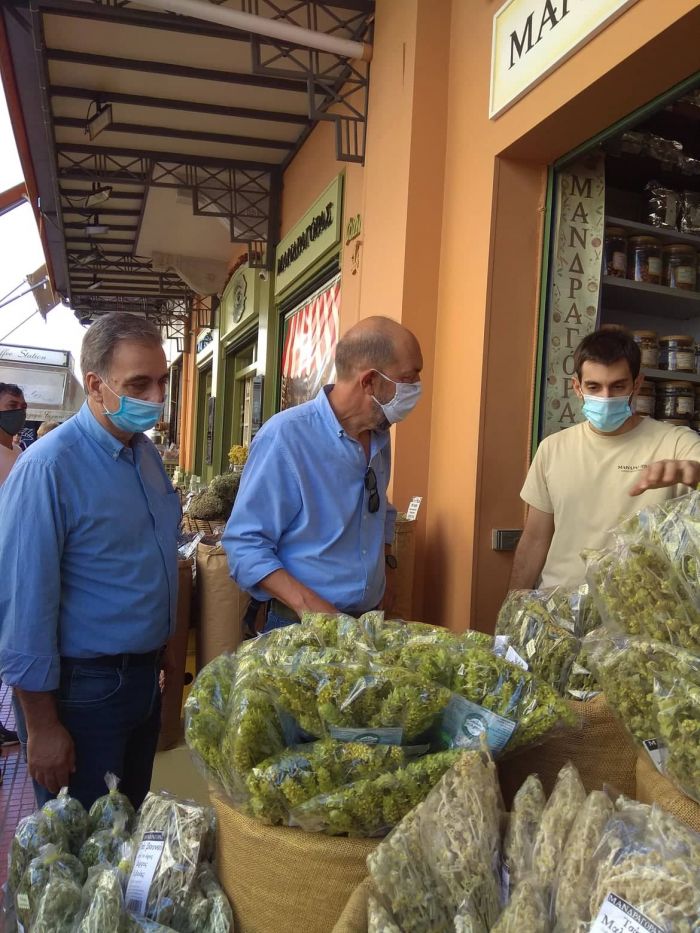 Ο &quot;Πειραιάς για όλους&quot; στις γειτονιές του Πειραιά. Περιοδεία στα κέντρο του Πειραιά.