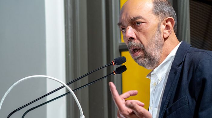 &Nu;ί&kappa;&omicron;&sigmaf; &Mu;&pi;&epsilon;&lambda;&alpha;&beta;ί&lambda;&alpha;&sigmaf;: Έ&tau;&sigma;&iota; &lambda;ύ&nu;&omicron;&upsilon;&mu;&epsilon; &tau;&alpha; &pi;&rho;&omicron;&beta;&lambda;ή&mu;&alpha;&tau;&alpha; &tau;&eta;&sigmaf; &kappa;&alpha;&theta;&alpha;&rho;&iota;ό&tau;&eta;&tau;&alpha;&sigmaf; &kappa;&alpha;&iota; &tau;&omicron;&upsilon; &kappa;&upsilon;&kappa;&lambda;&omicron;&phi;&omicron;&rho;&iota;&alpha;&kappa;&omicron;ύ