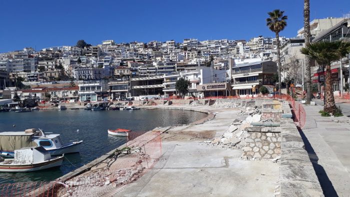 «Περιοδείες Καραντίνας» στην ακτή του Μικρολίμανου