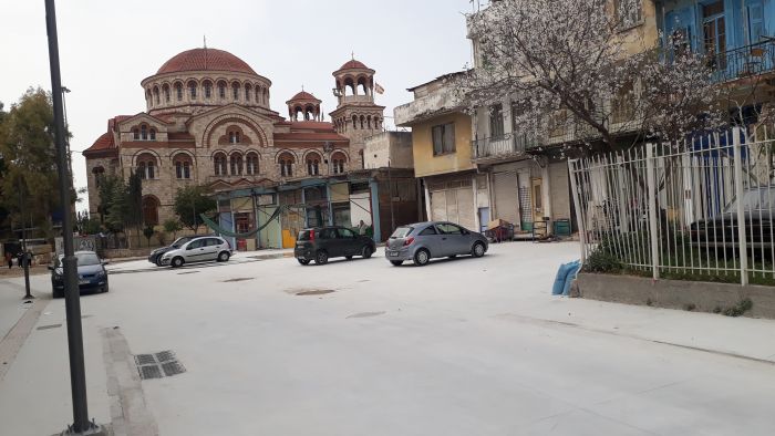 &Pi;&omicron;&iota;&omicron;&sigmaf; &tau;&sigma;&iota;&mu;&epsilon;&nu;&tau;ώ&nu;&epsilon;&iota; &tau;&omicron;&nu; Ά&gamma;&iota;&omicron; &Delta;&iota;&omicron;&nu;ύ&sigma;&eta;;