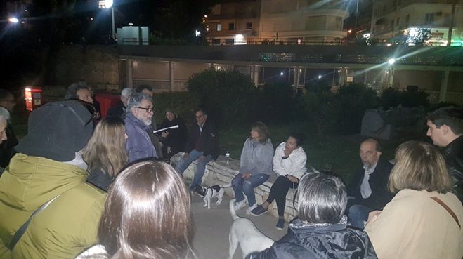 Με φιλόζωους και ιδιοκτήτες σκύλων συναντήθηκε ο Νίκος Μπελαβίλας