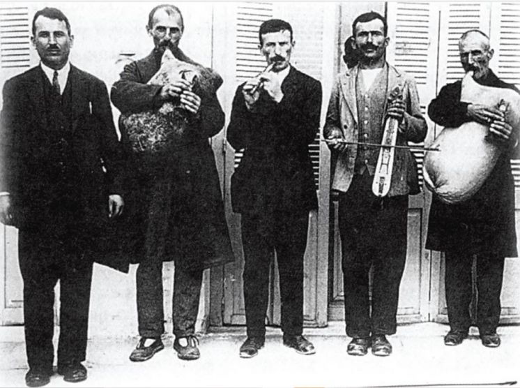 19 &Mu;&alpha;ΐ&omicron;&upsilon; 2021: 102 &chi;&rho;ό&nu;&iota;&alpha; &alpha;&pi;ό &tau;&eta; &Gamma;&epsilon;&nu;&omicron;&kappa;&tau;&omicron;&nu;ί&alpha; &tau;&omega;&nu; &Pi;&omicron;&nu;&tau;ί&omega;&nu;